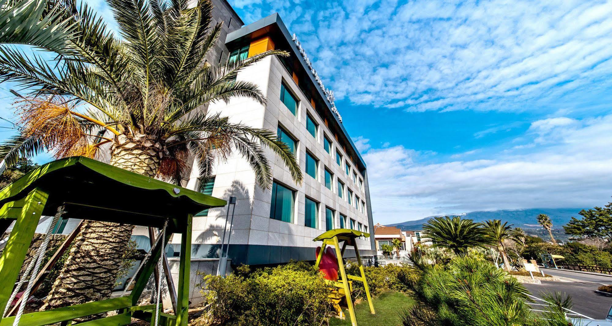 Jeju Poong Gyung Hotel Seogwipo Exterior foto