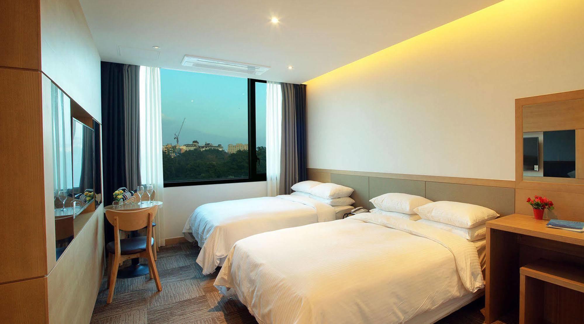 Jeju Poong Gyung Hotel Seogwipo Exterior foto